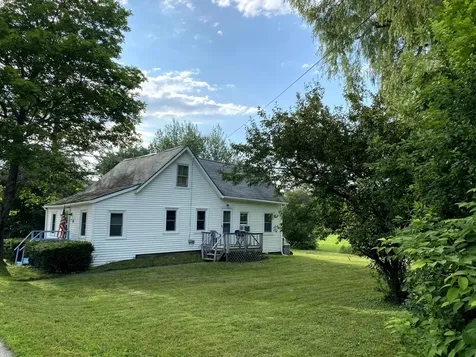 12 Pond Street Bucksport ME 04416