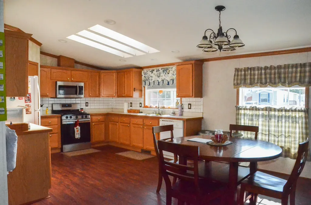 9 Scarponi Drive Brunswick ME 04011
