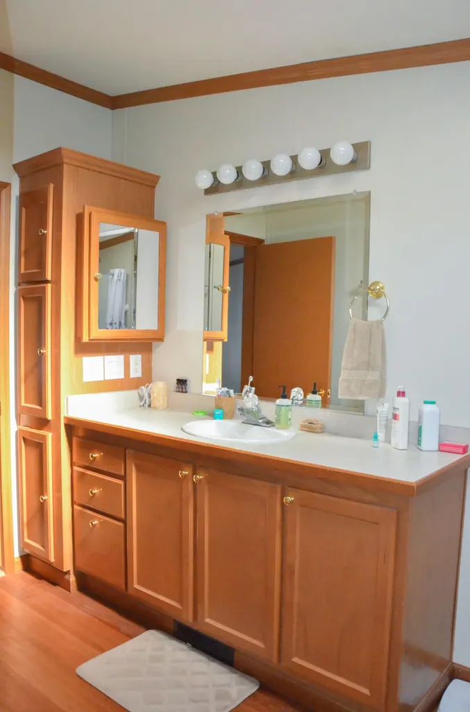 9 Scarponi Drive Brunswick ME 04011