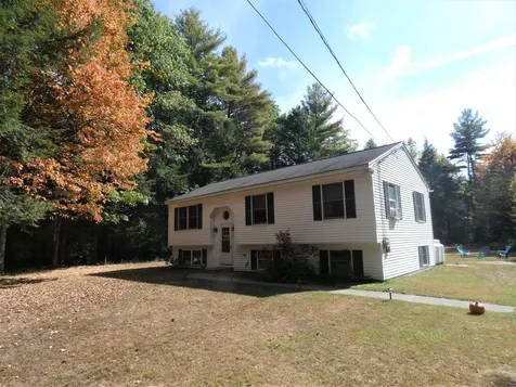14 Carolyn Drive Gorham ME 04038