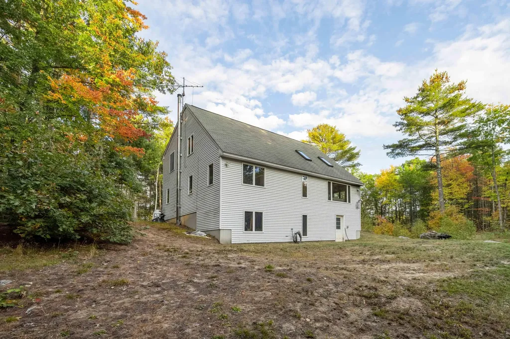 610 Middle Road Waterboro ME 04087