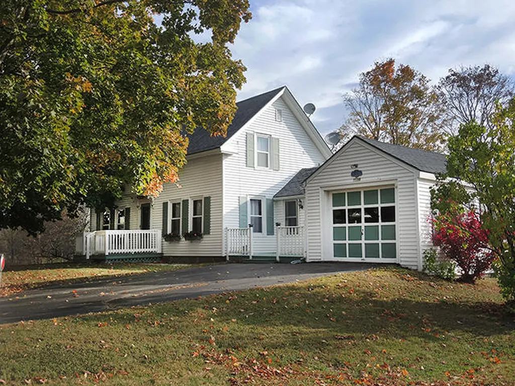 1136 East Pittston Road Pittston ME 04345