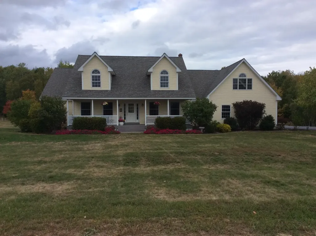 24 Mulberry Lane Oakland ME 04963