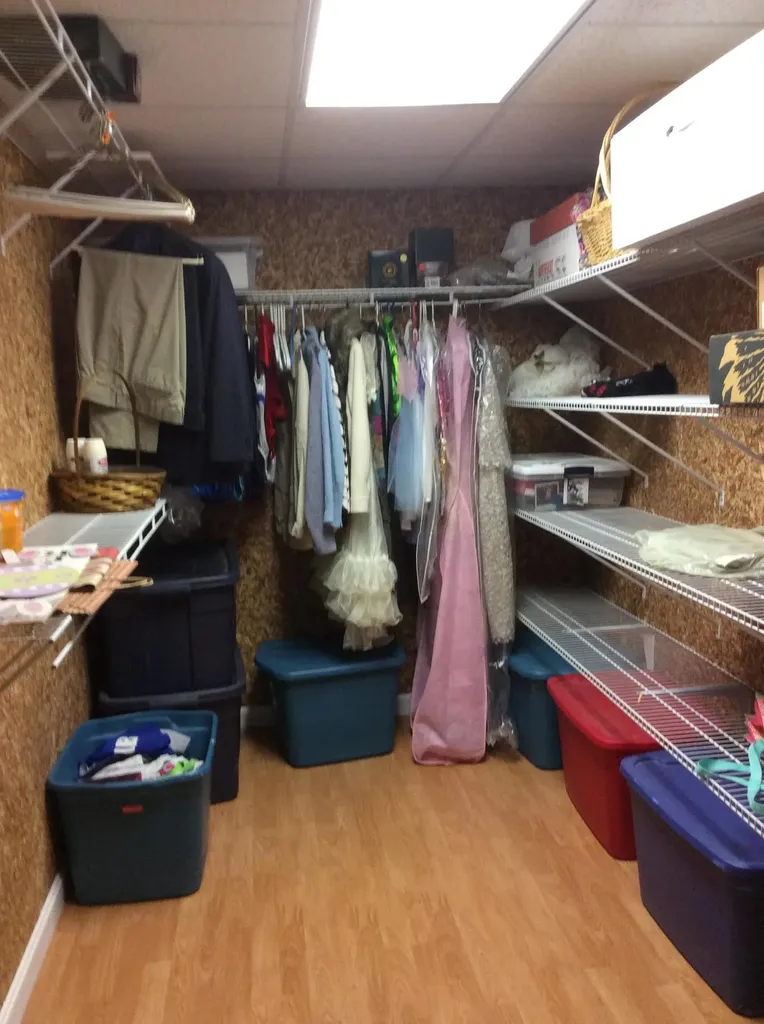 24 Mulberry Lane Oakland ME 04963