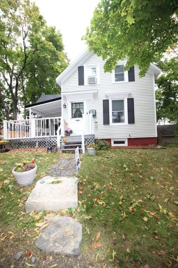93 5th Street Bangor ME 04401