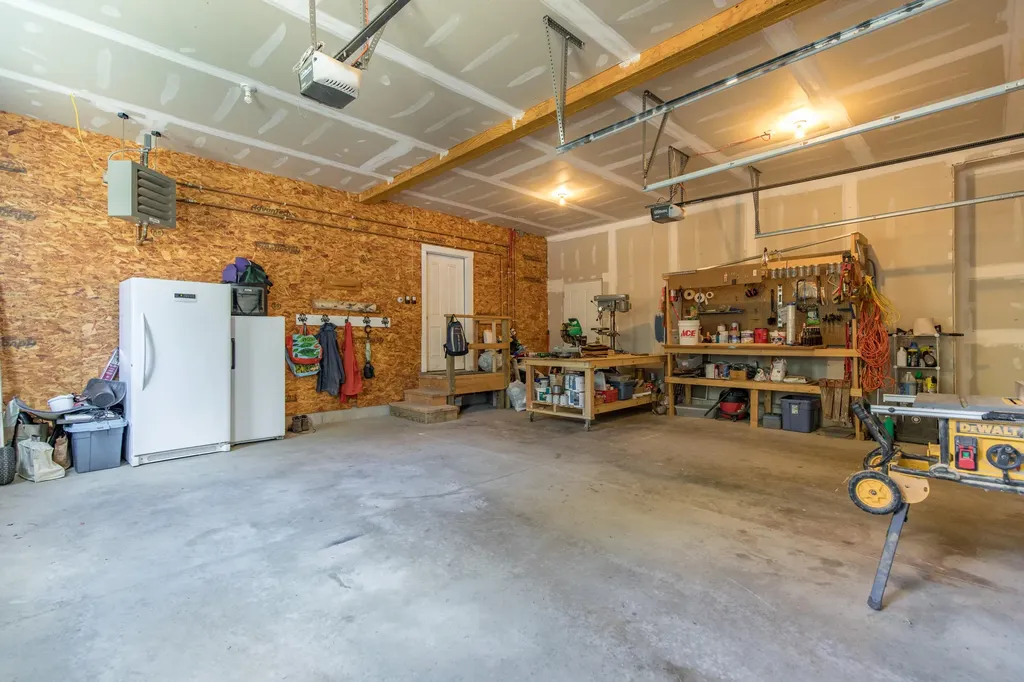 146 Stagecoach Road Woolwich ME 04579