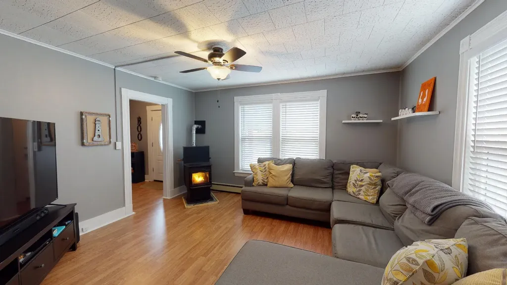 409 Court Street Auburn ME 04210