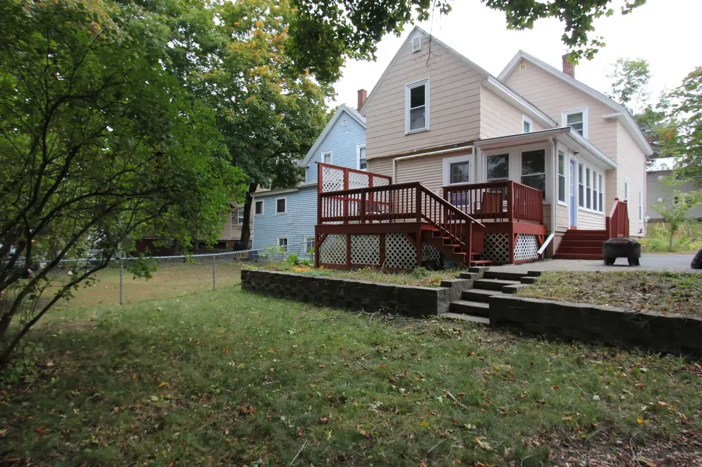 409 Court Street Auburn ME 04210