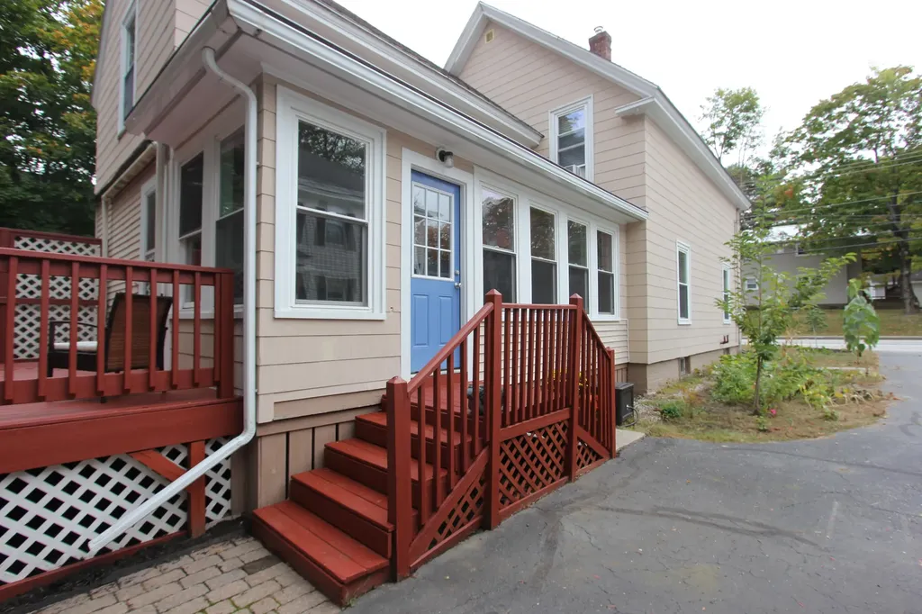 409 Court Street Auburn ME 04210