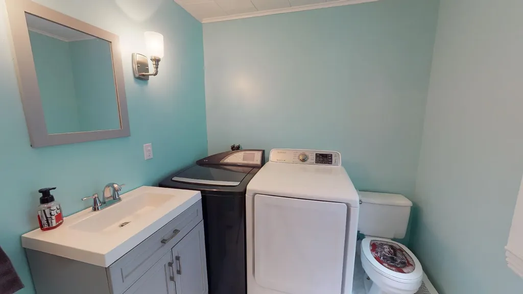 409 Court Street Auburn ME 04210