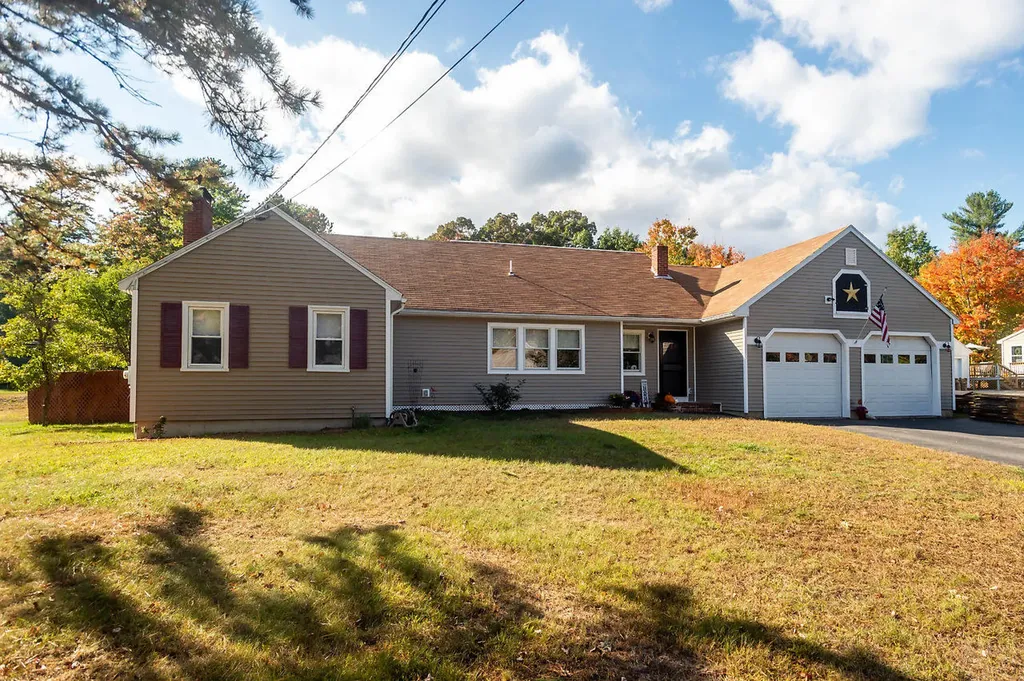 44 Breton Avenue Sanford ME 04073