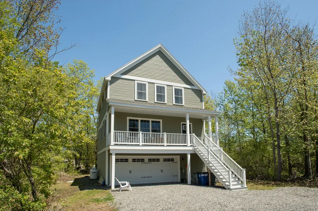 17 Eastern Avenue York ME 03909