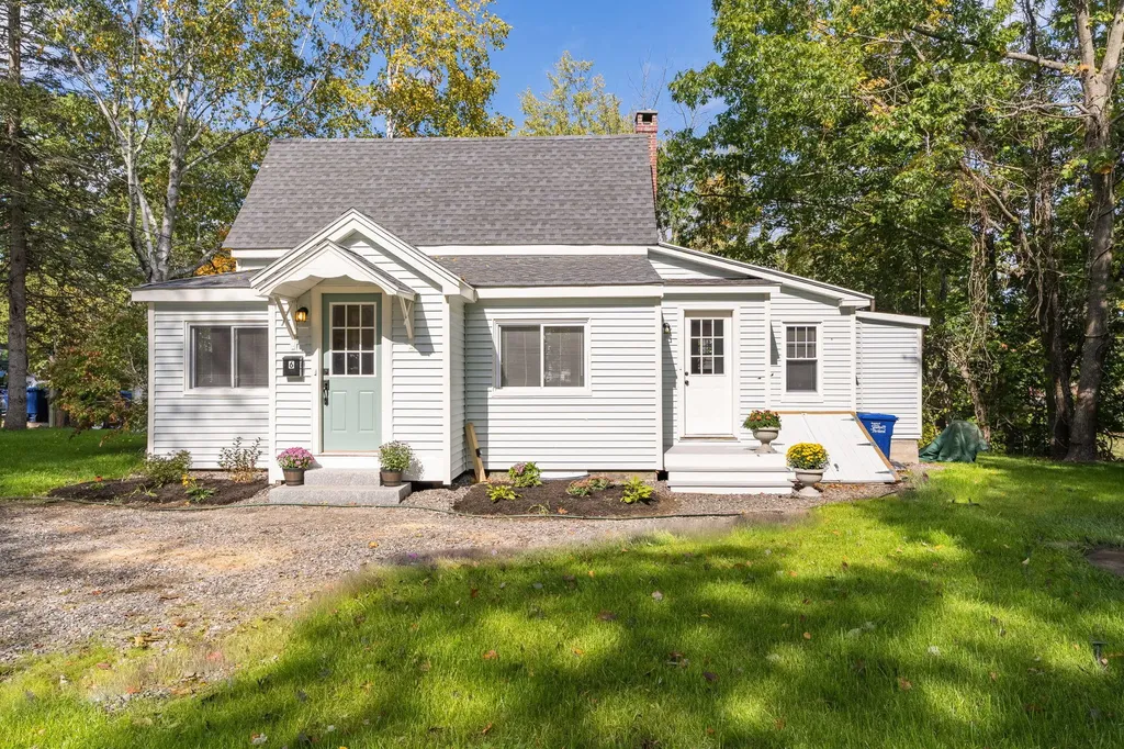 6 Bennett Street South Portland ME 04106
