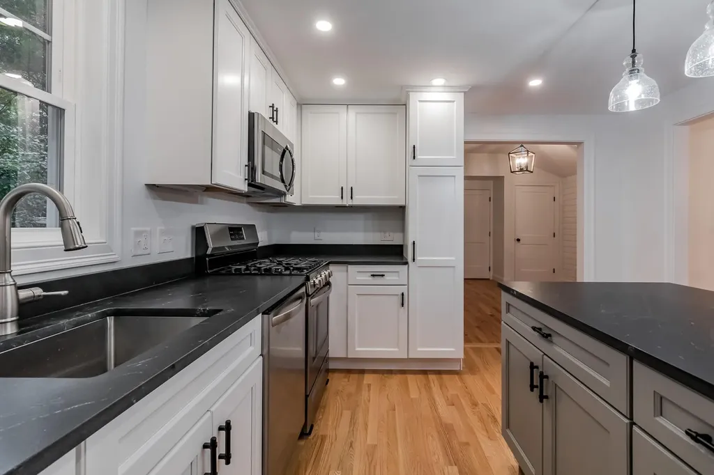 164 Brook Road Falmouth ME 04105