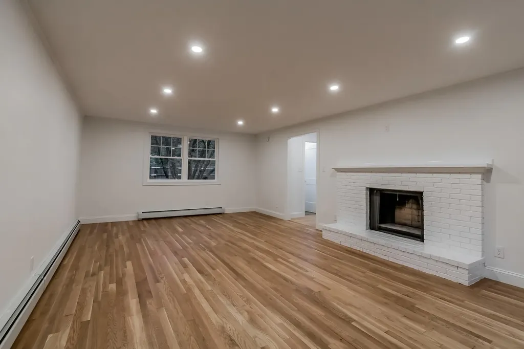 164 Brook Road Falmouth ME 04105