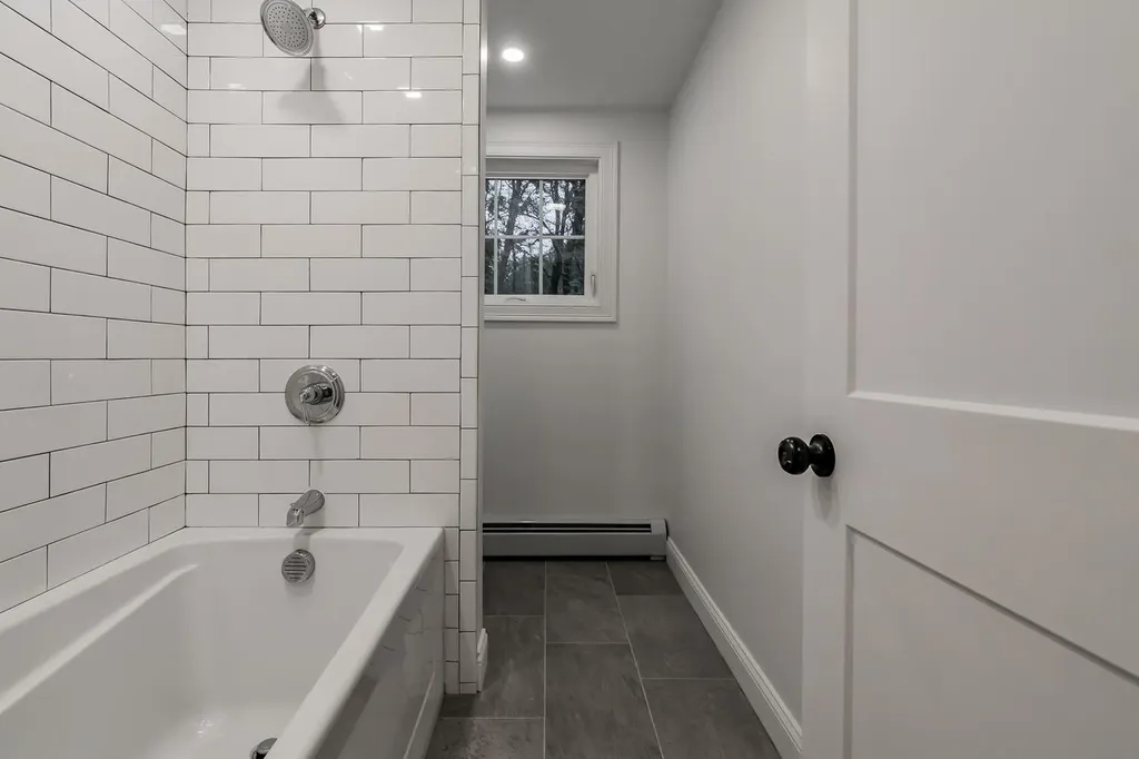 164 Brook Road Falmouth ME 04105