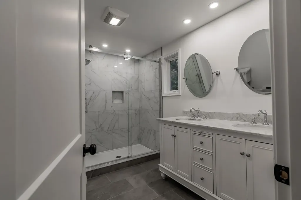 164 Brook Road Falmouth ME 04105