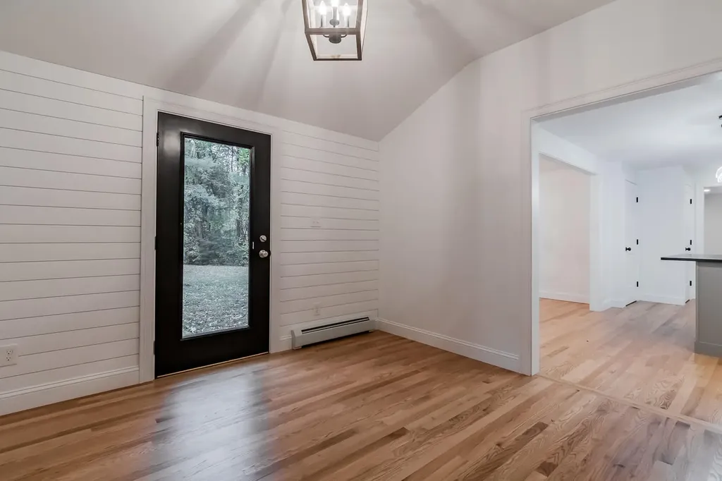 164 Brook Road Falmouth ME 04105