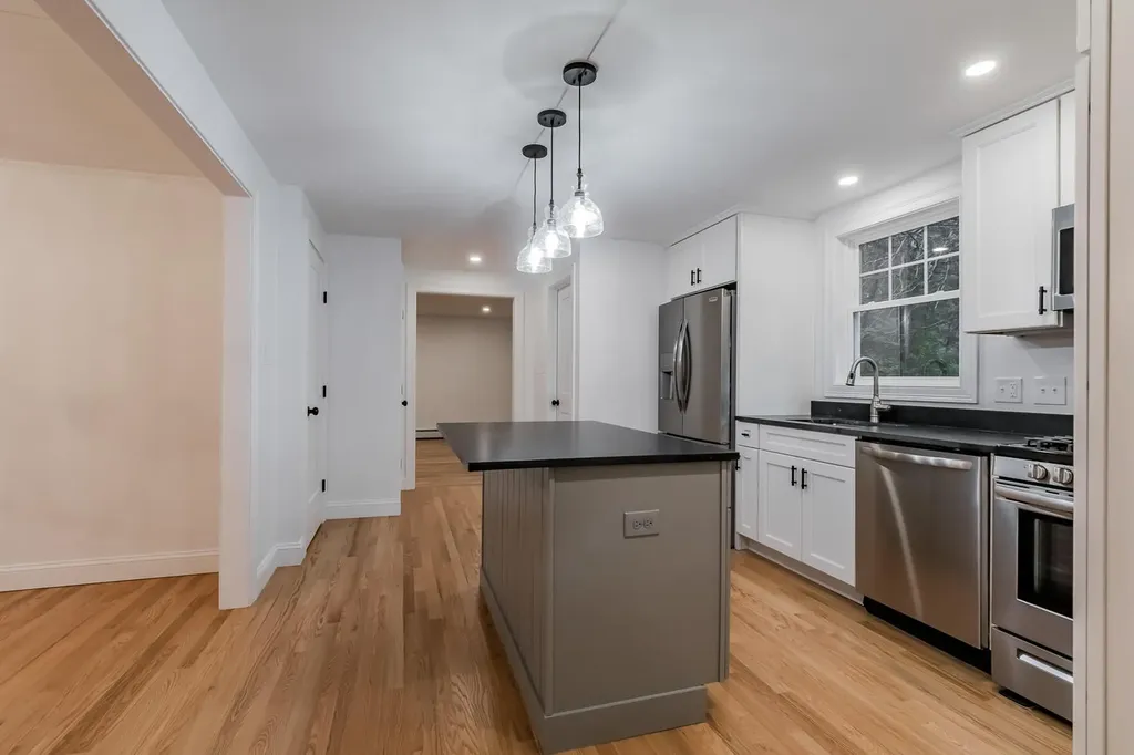 164 Brook Road Falmouth ME 04105
