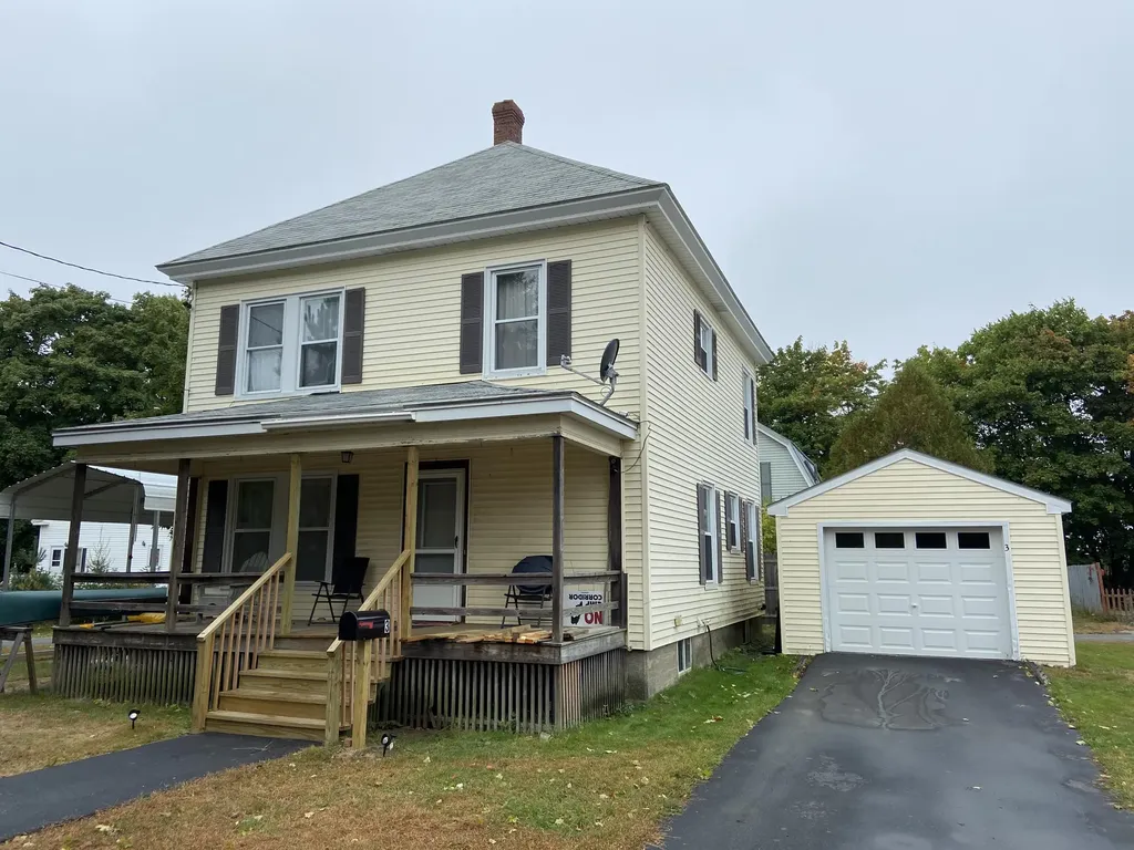 3 Hollingsworth Street Winslow ME 04901