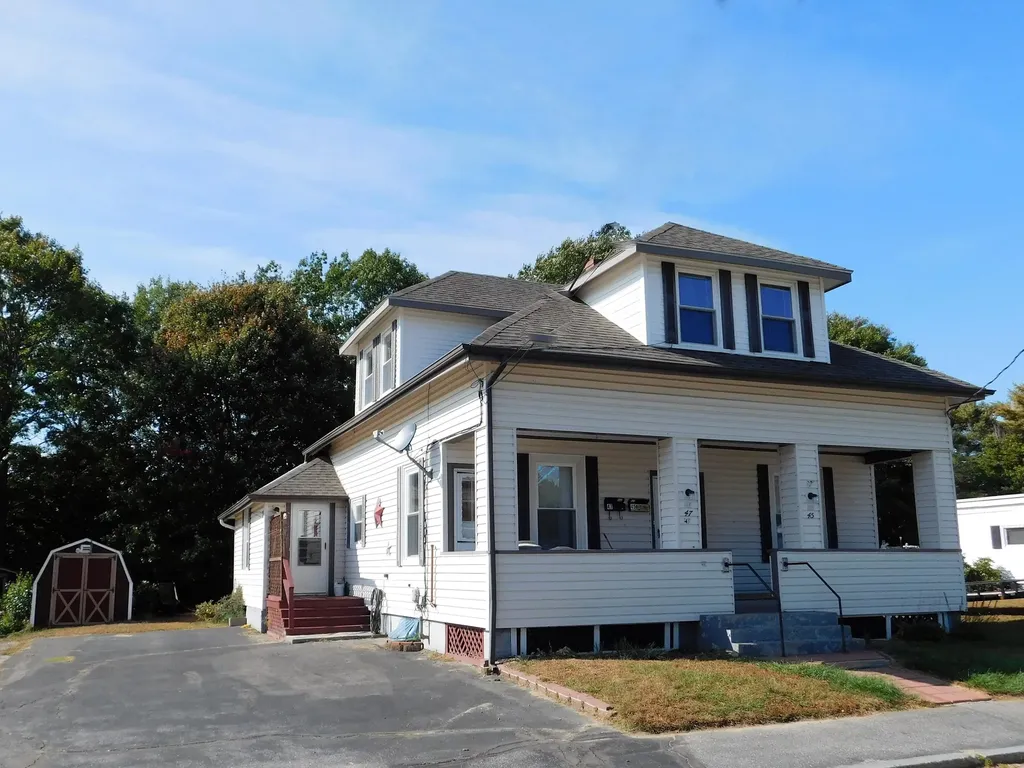 45 Rideout Avenue Lewiston ME 04240