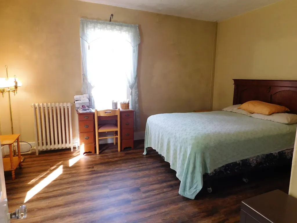 45 Rideout Avenue Lewiston ME 04240