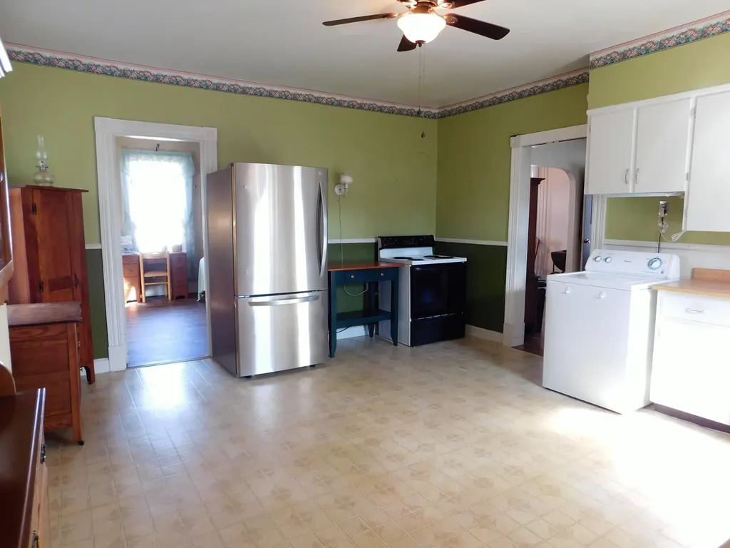 45 Rideout Avenue Lewiston ME 04240