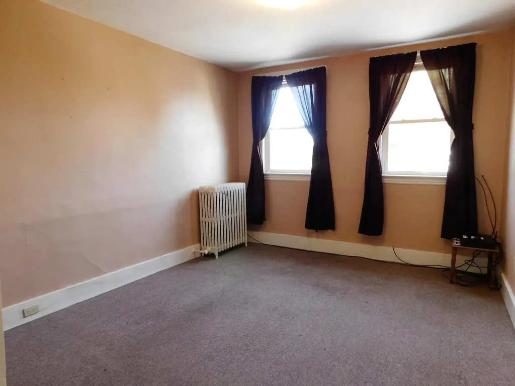 45 Rideout Avenue Lewiston ME 04240