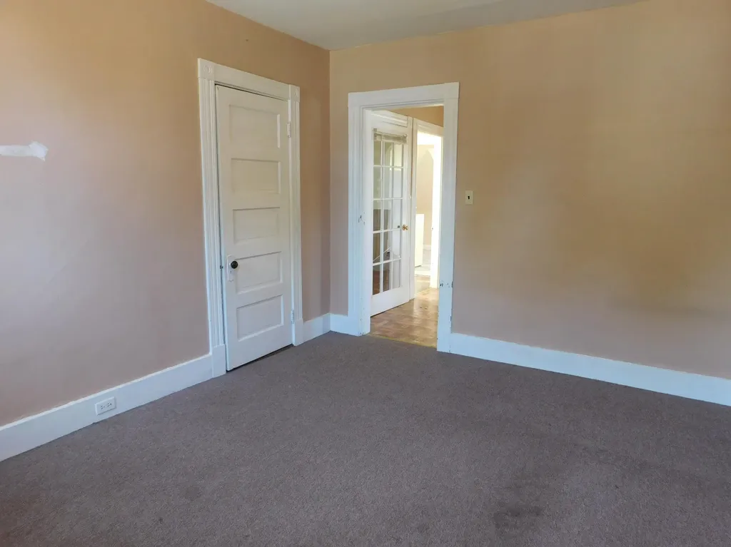45 Rideout Avenue Lewiston ME 04240