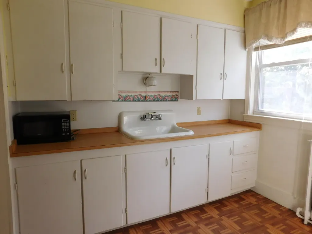 45 Rideout Avenue Lewiston ME 04240
