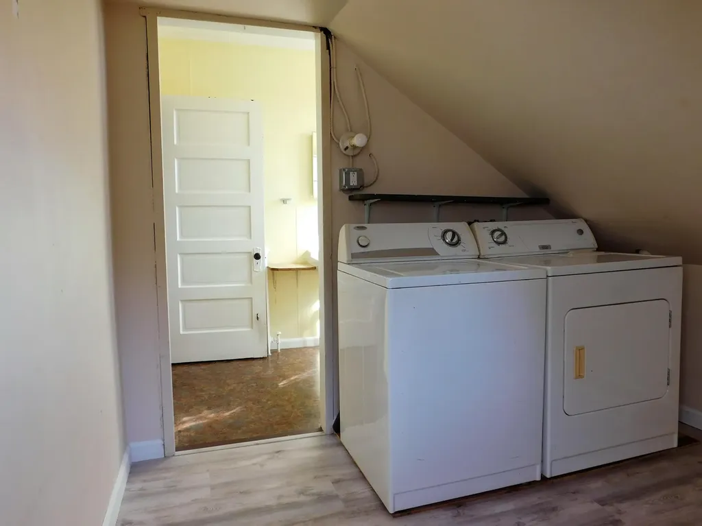45 Rideout Avenue Lewiston ME 04240