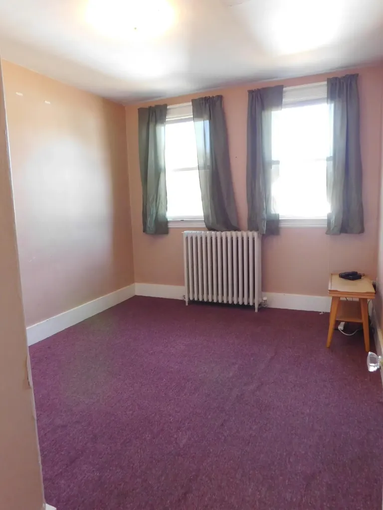 45 Rideout Avenue Lewiston ME 04240