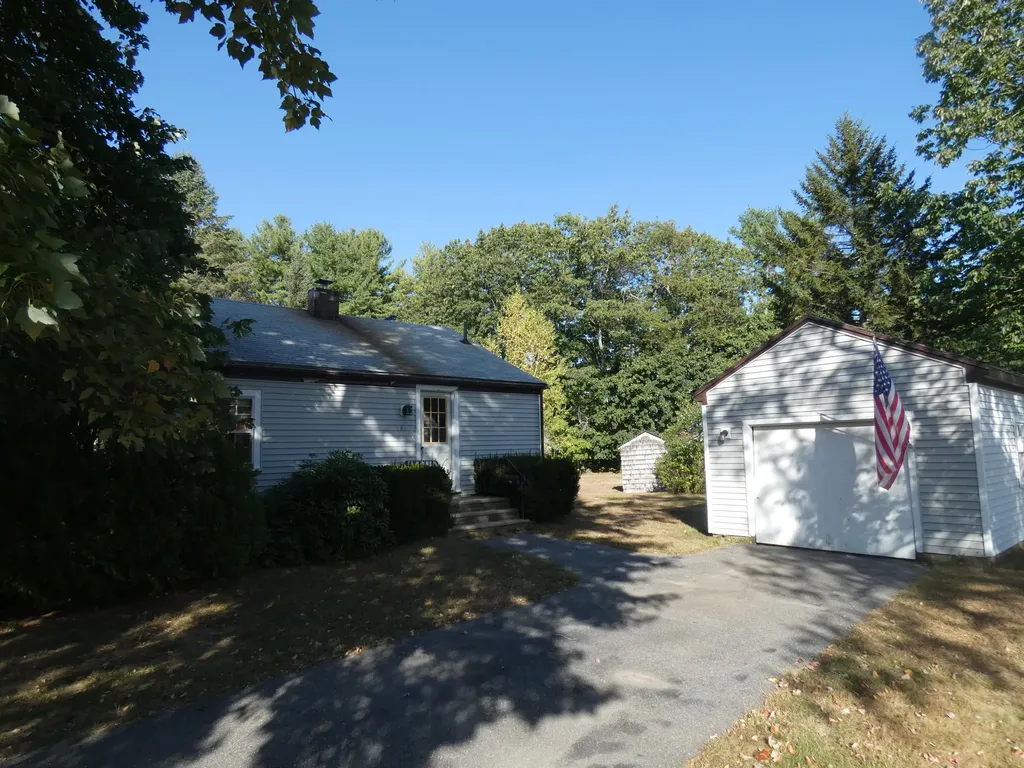 81 Gray Road Gorham ME 04038