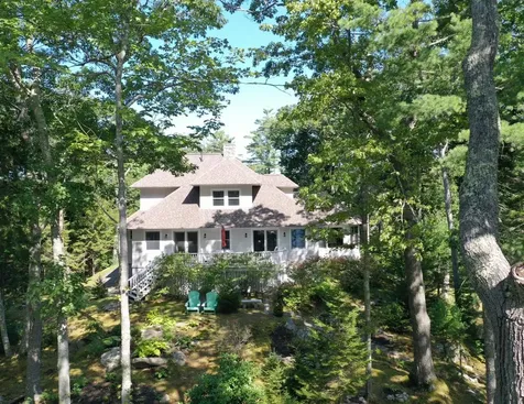15 Chimes Lane Boothbay Harbor ME 04575