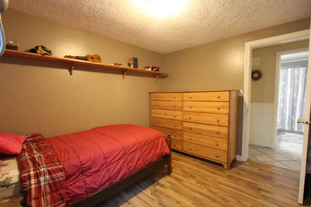 54 Westview Drive Poland ME 04274