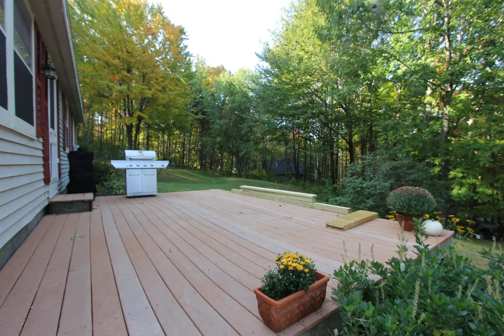 54 Westview Drive Poland ME 04274