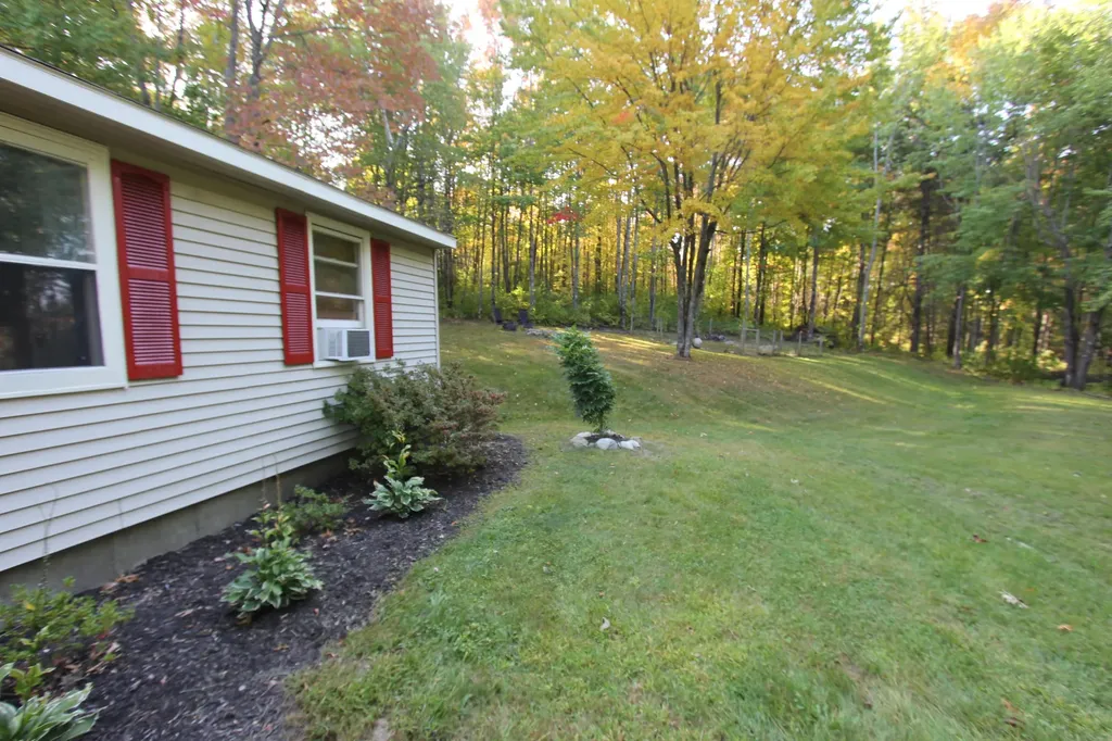 54 Westview Drive Poland ME 04274