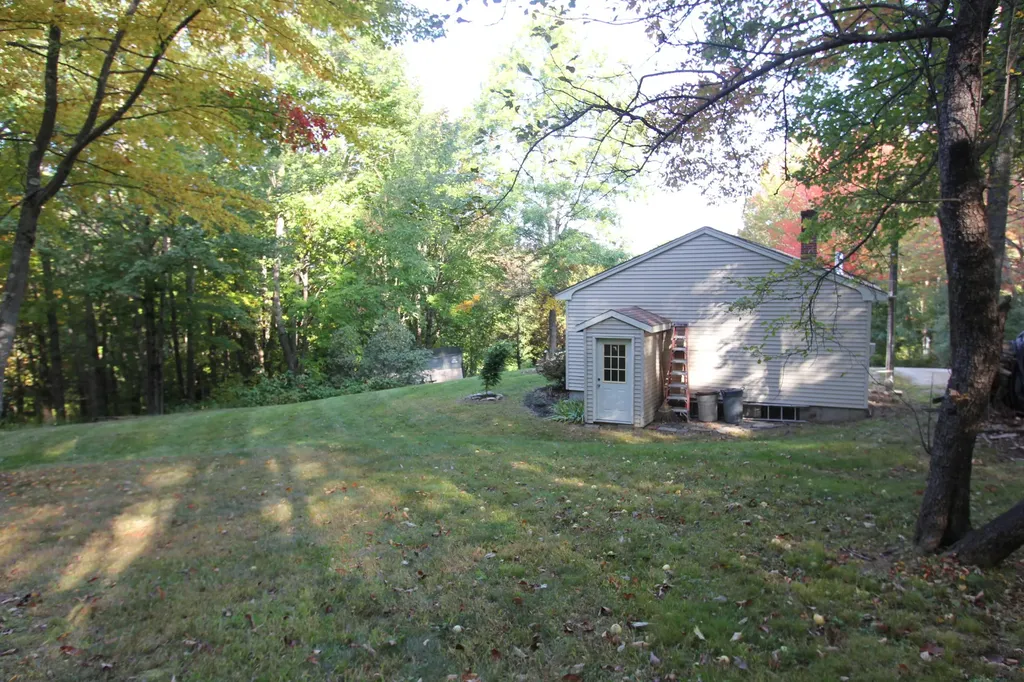 54 Westview Drive Poland ME 04274