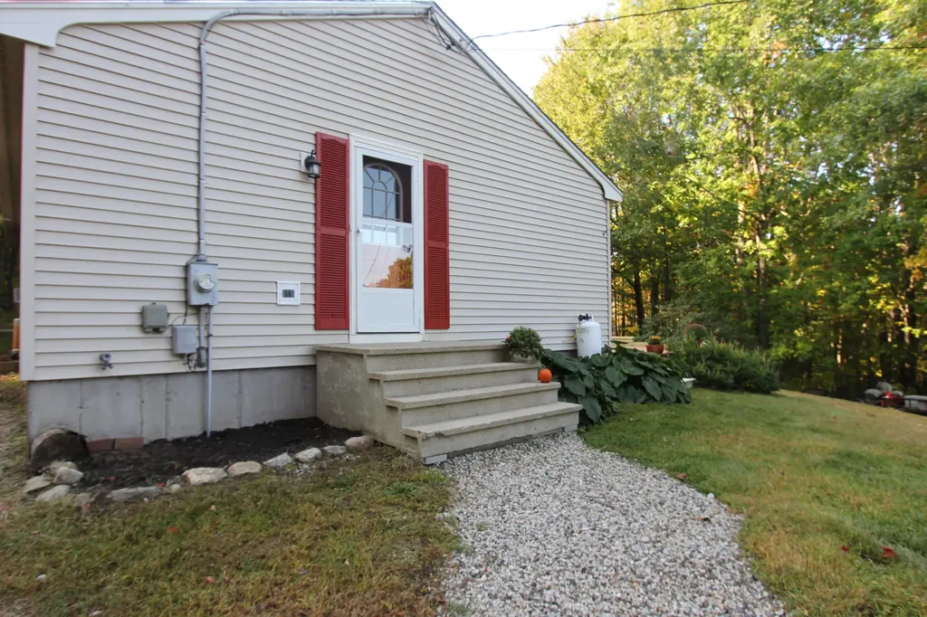 54 Westview Drive Poland ME 04274