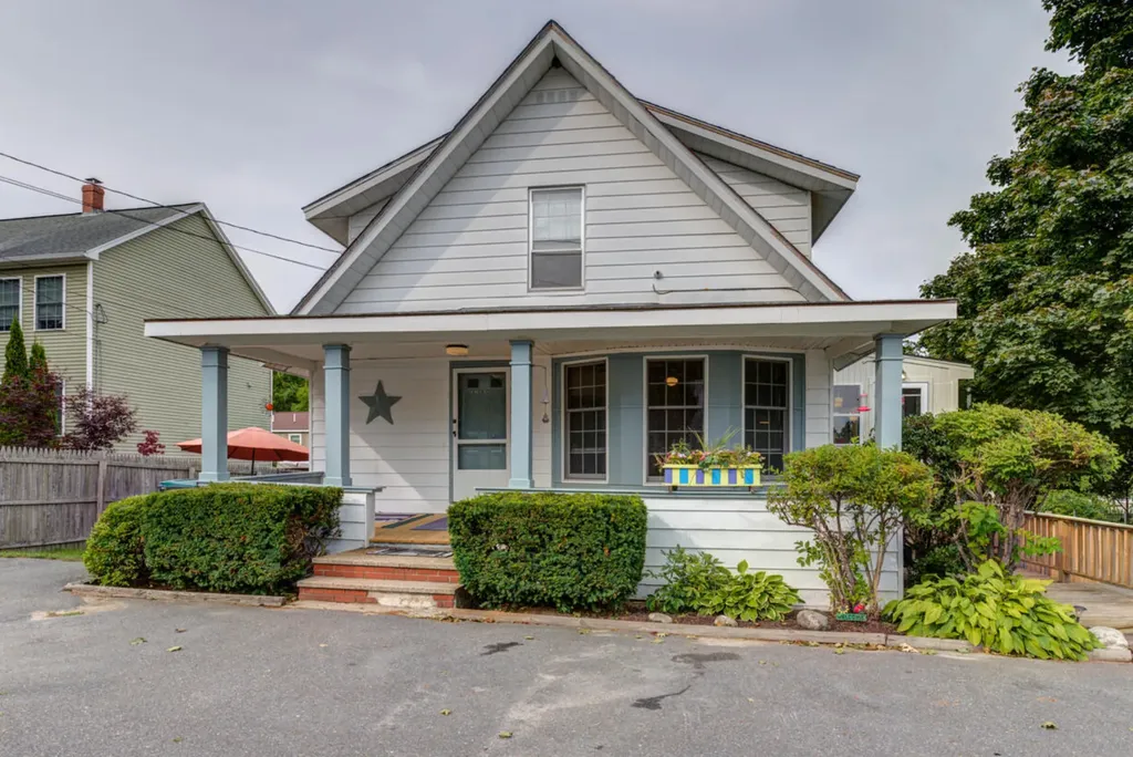 11 Libby Street Scarborough ME 04074