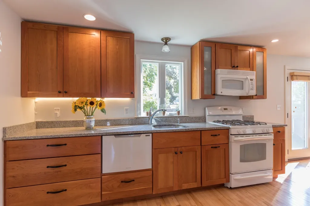58 Clemons Street South Portland ME 04106