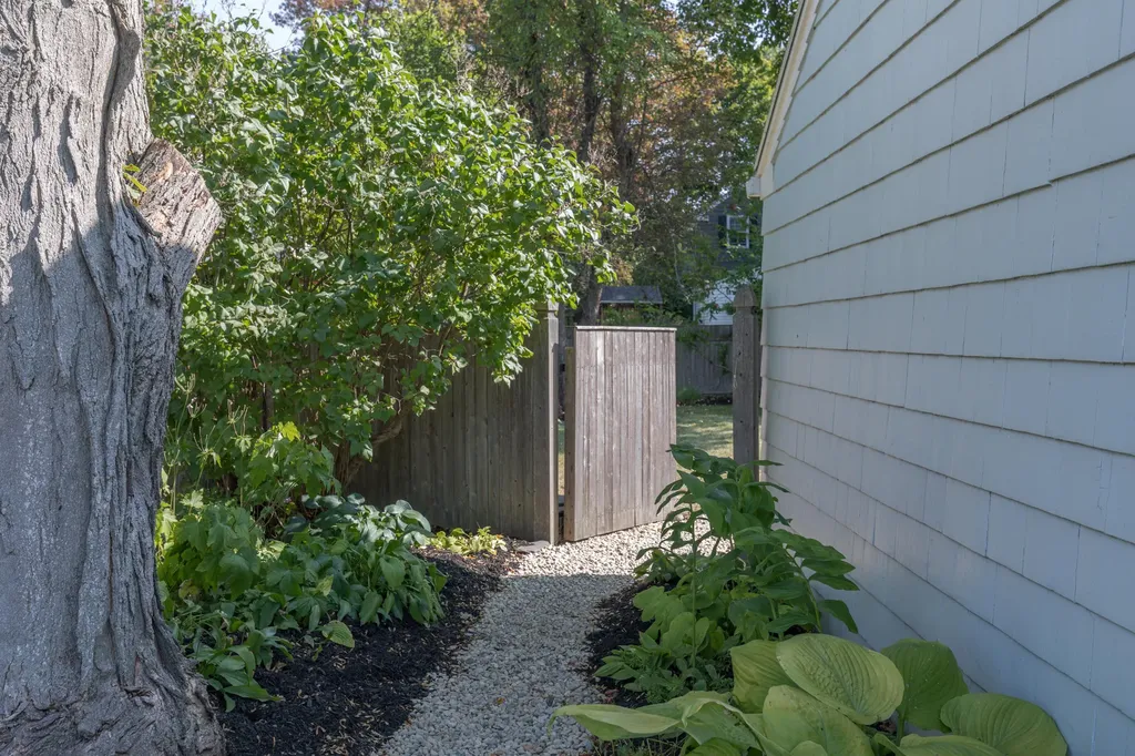58 Clemons Street South Portland ME 04106