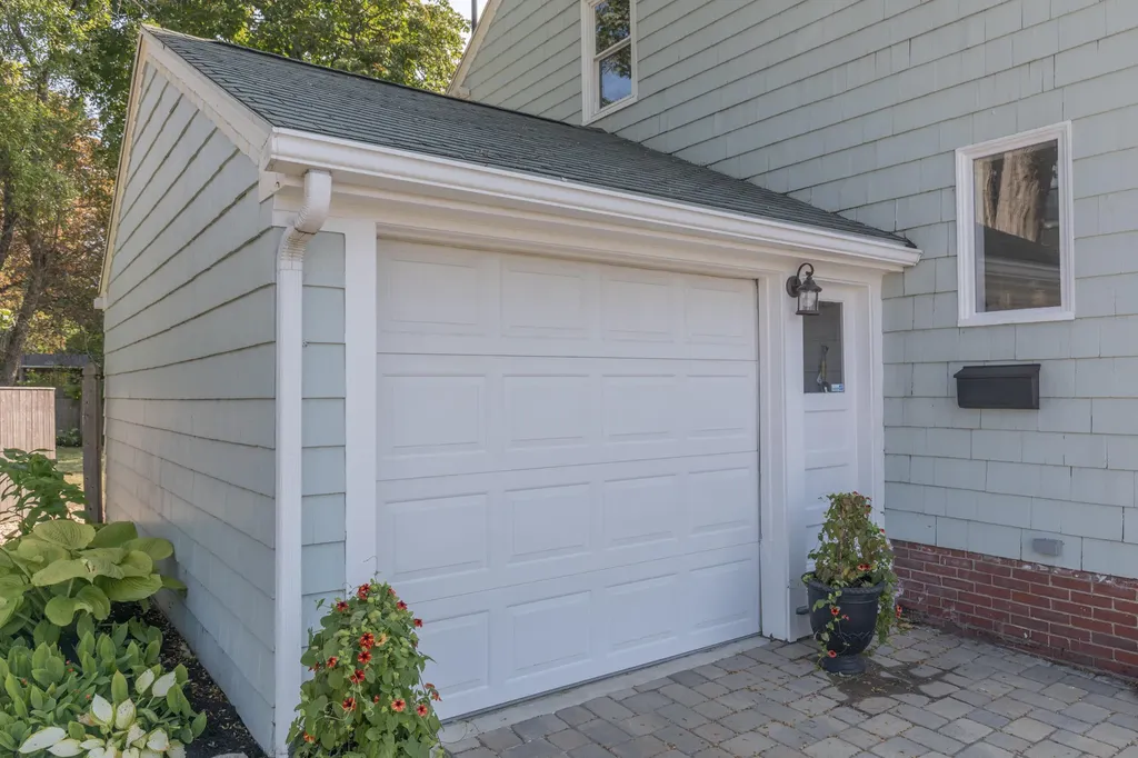 58 Clemons Street South Portland ME 04106