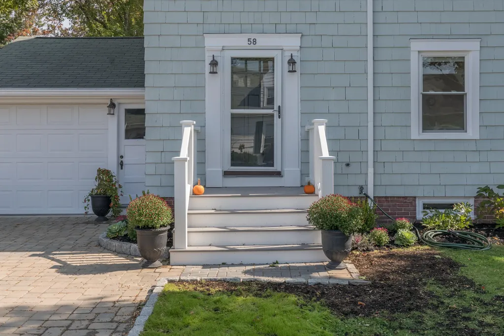 58 Clemons Street South Portland ME 04106