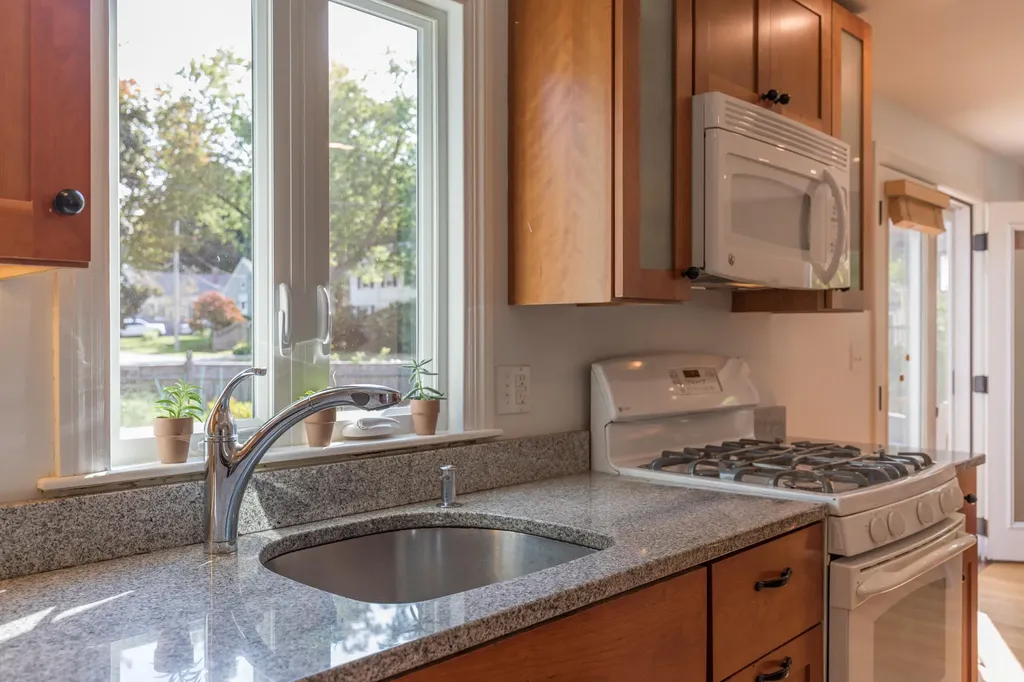 58 Clemons Street South Portland ME 04106