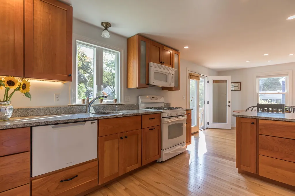 58 Clemons Street South Portland ME 04106