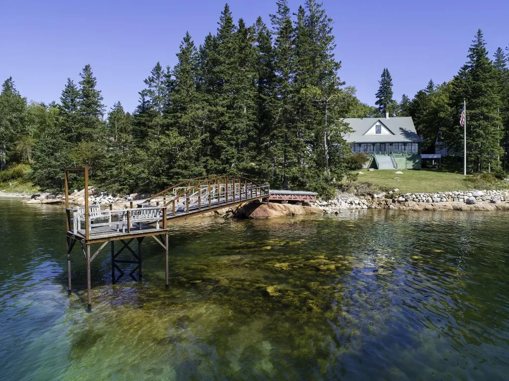 39 Steamboat Road Brooklin ME 04616