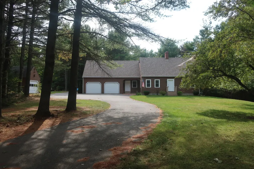 325 Hoxie Hill Road Orrington ME 04474