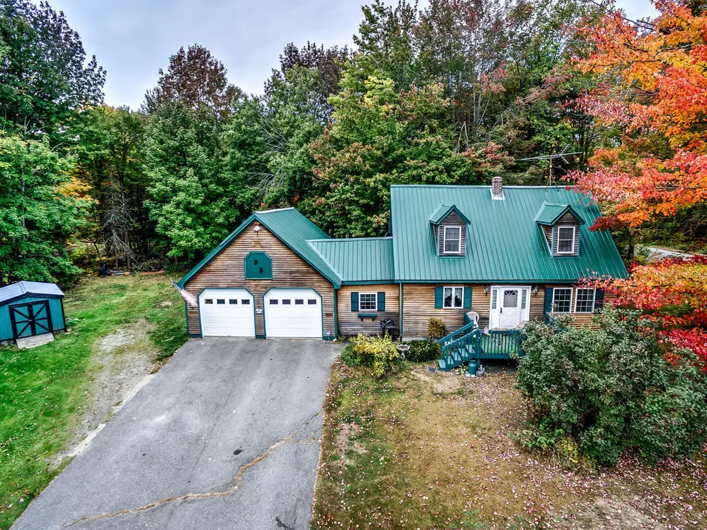 5 Pease Road Canaan ME 04924