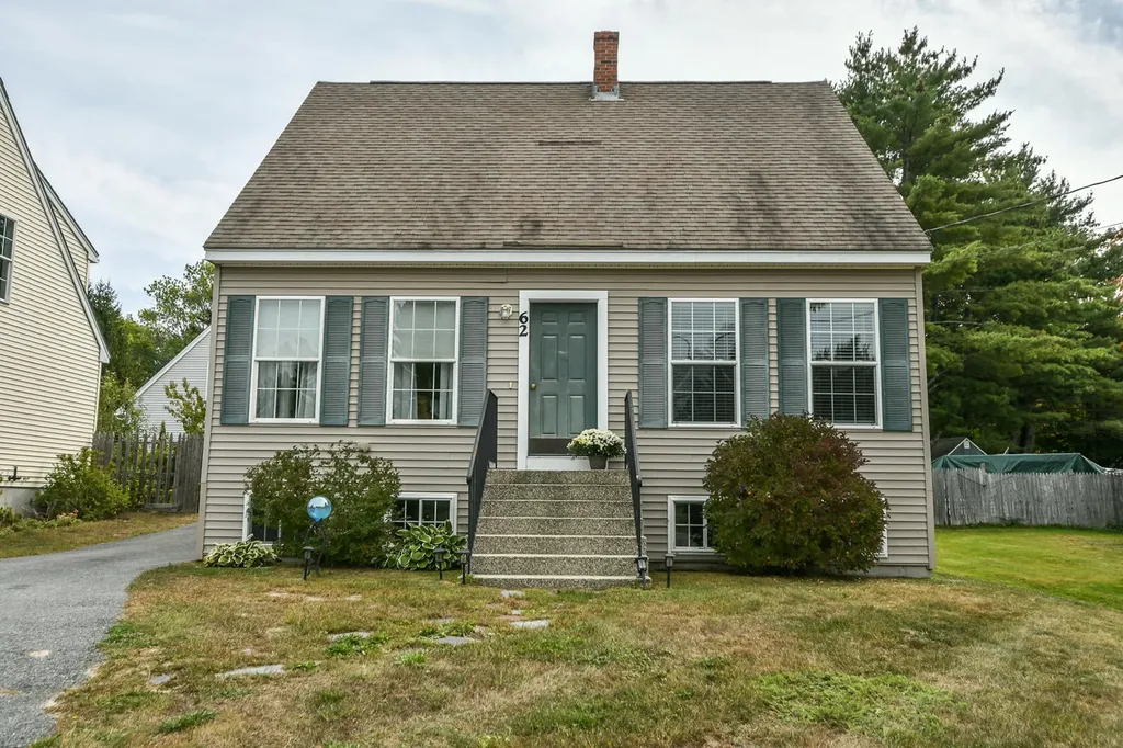 62 Harrisburg Avenue Westbrook ME 04092